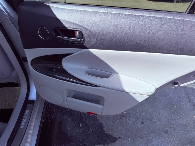2010 Lexus GS 350 - Photo 16 - Burbank, CA 91505