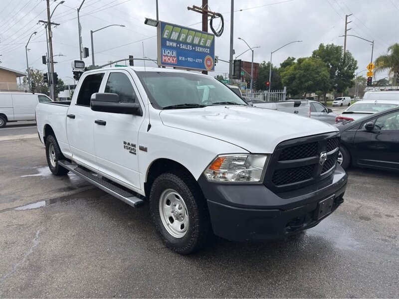 2019 RAM 1500 Classic Tradesman   - Photo 1 - Burbank, CA 91505