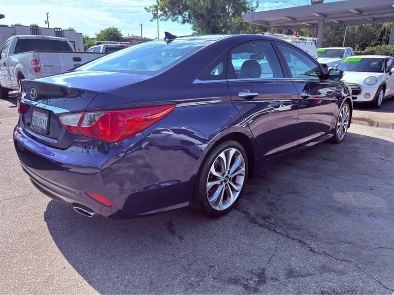 2014 Hyundai SONATA SE - Photo 7 - Burbank, CA 91505