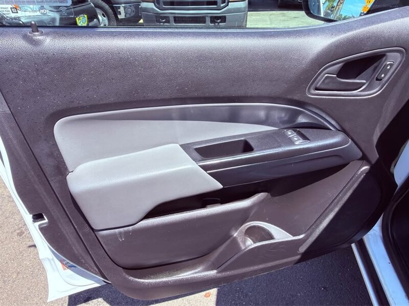 2016 Chevrolet Colorado Work Truck - Photo 9 - Burbank, CA 91505