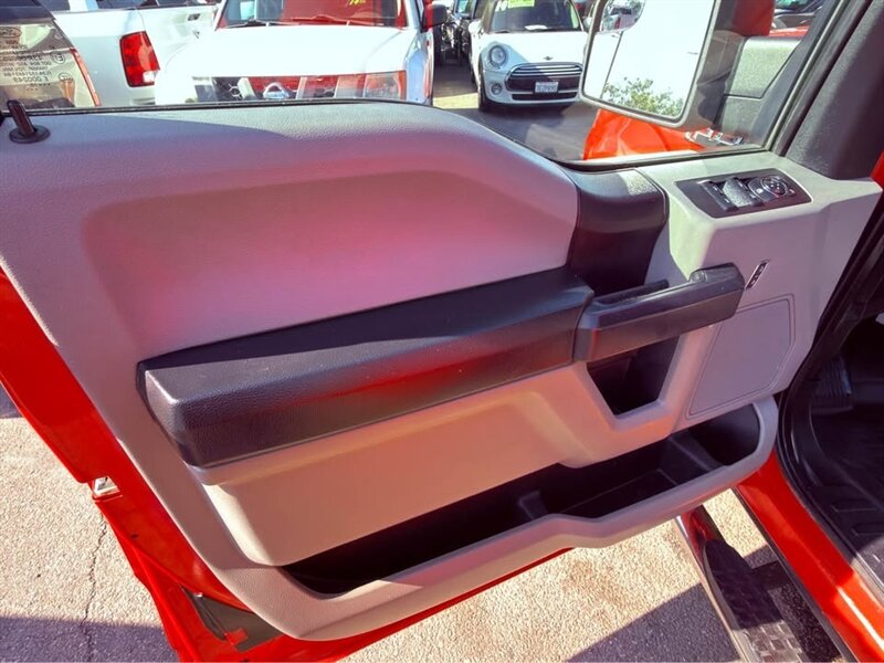 2018 Ford F-150 XL - Photo 10 - Burbank, CA 91505