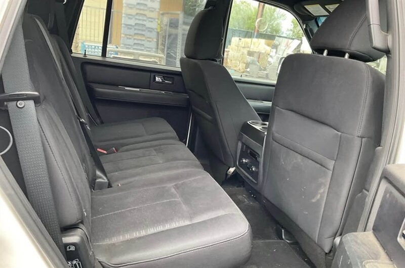2017 Ford Expedition XL Fleet - Photo 9 - Burbank, CA 91505