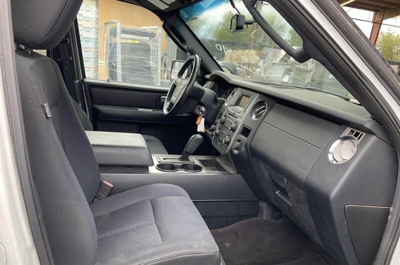 2017 Ford Expedition XL Fleet - Photo 8 - Burbank, CA 91505