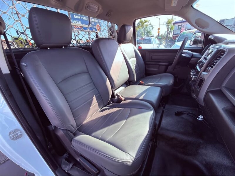 2019 RAM 1500 Classic Express - Photo 16 - Burbank, CA 91505