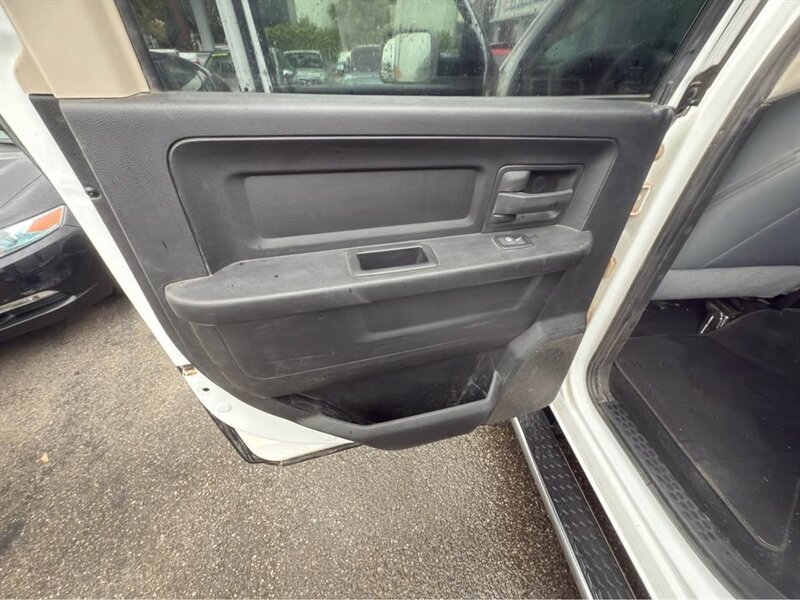 2019 RAM 1500 Classic Tradesman - Photo 12 - Burbank, CA 91505