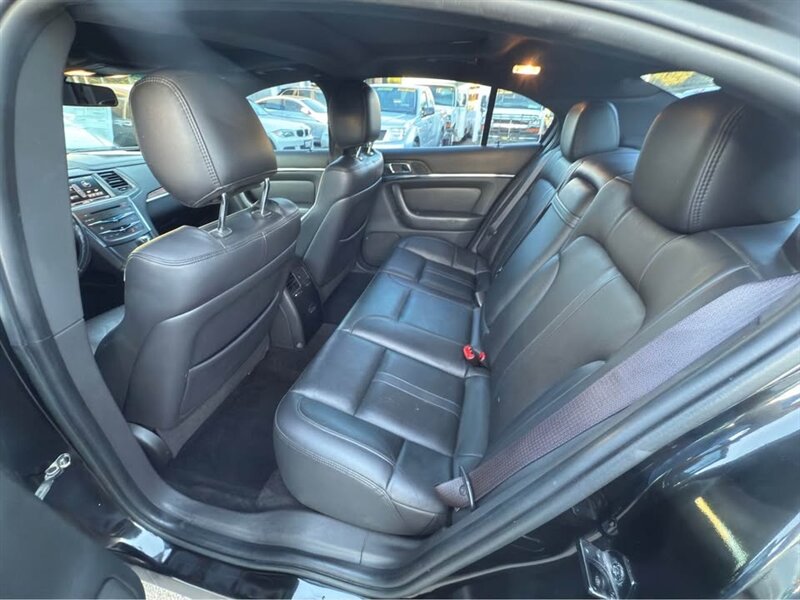 2013 Lincoln MKS - Photo 11 - Burbank, CA 91505