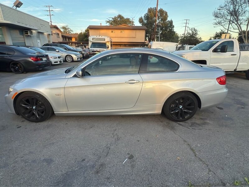 2012 BMW 3 Series 328i - Photo 4 - Burbank, CA 91505