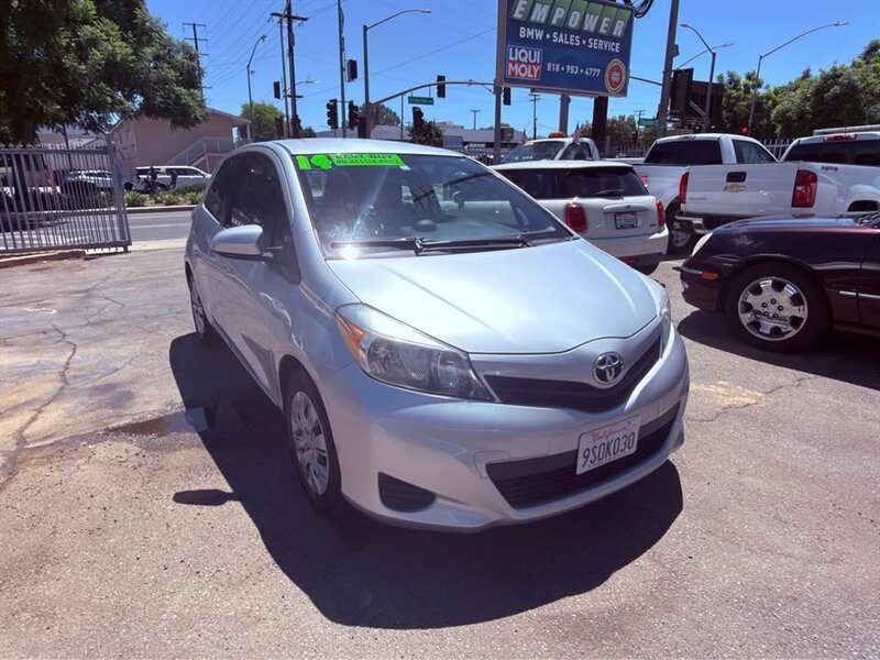 2014 Toyota Yaris 3-Door L  