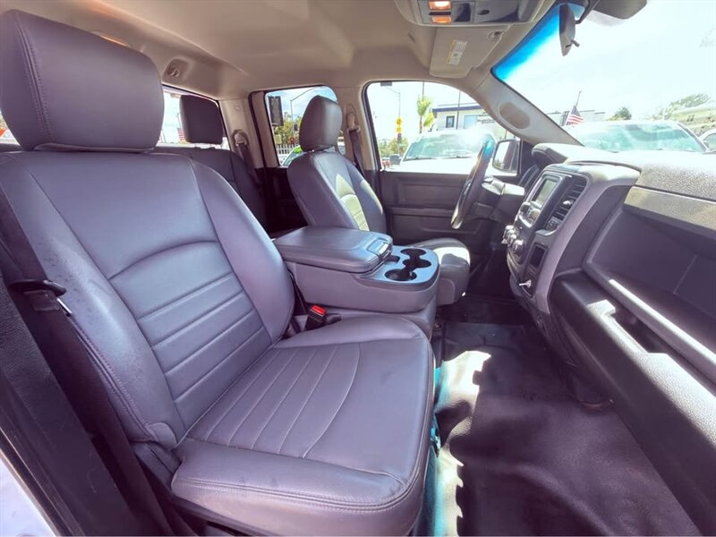 2019 RAM 1500 Classic Express - Photo 18 - Burbank, CA 91505