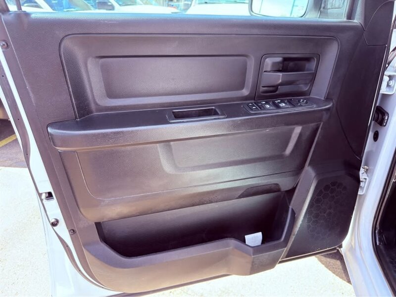 2019 RAM 1500 Classic Express - Photo 10 - Burbank, CA 91505
