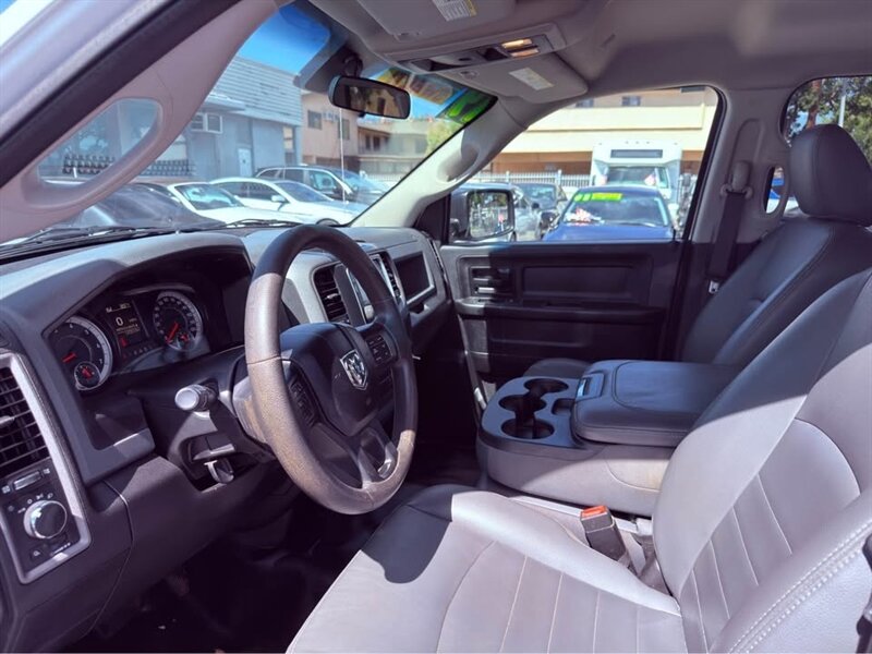 2019 RAM 1500 Classic Express - Photo 11 - Burbank, CA 91505