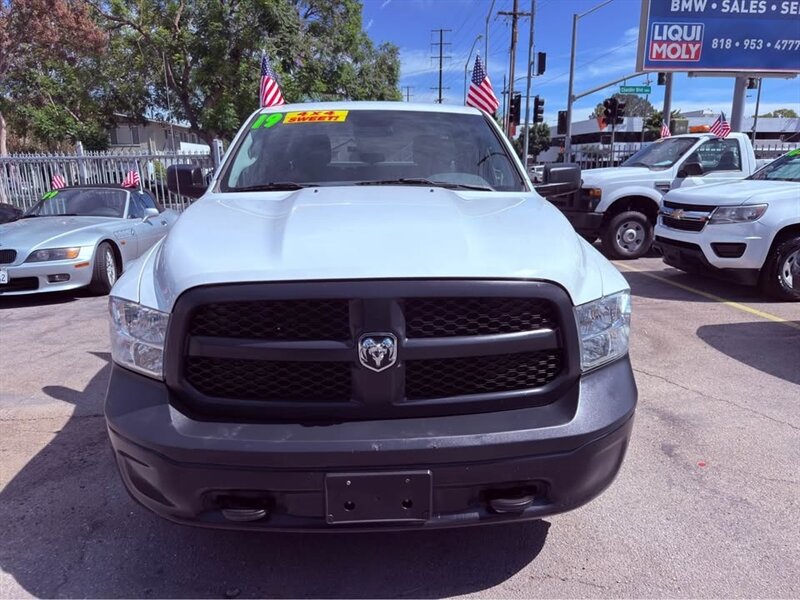 2019 RAM 1500 Classic Express - Photo 2 - Burbank, CA 91505