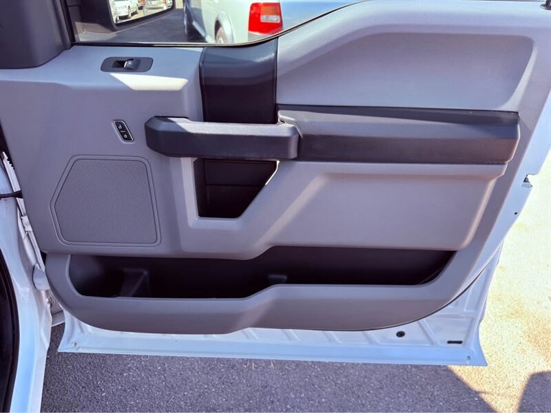 2016 Ford F-150 XL - Photo 18 - Burbank, CA 91505
