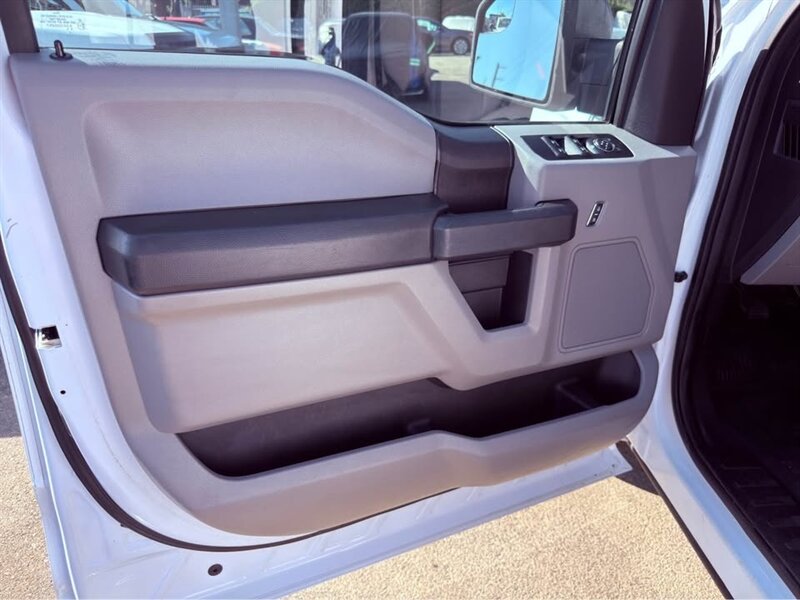 2016 Ford F-150 XL - Photo 11 - Burbank, CA 91505