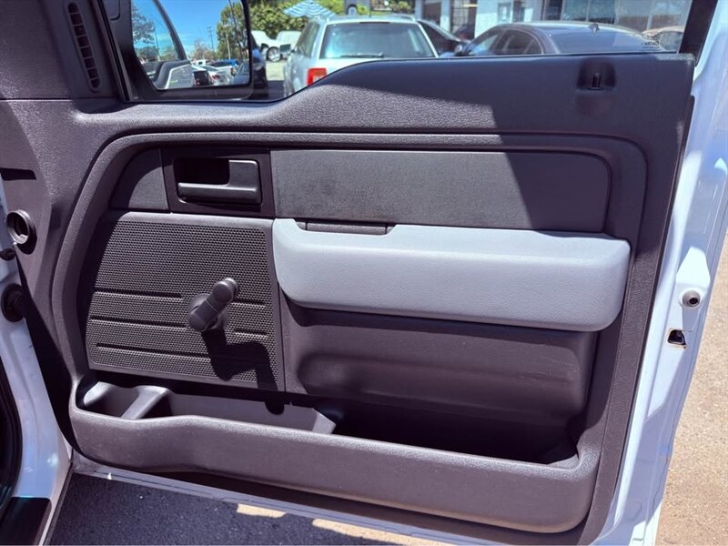 2014 Ford F-150 XL - Photo 15 - Burbank, CA 91505