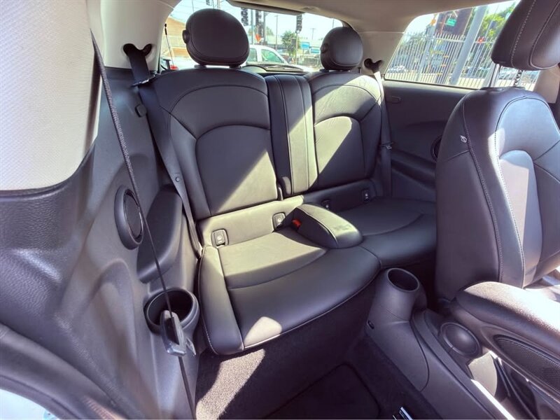 2014 MINI Hardtop Cooper - Photo 15 - Burbank, CA 91505