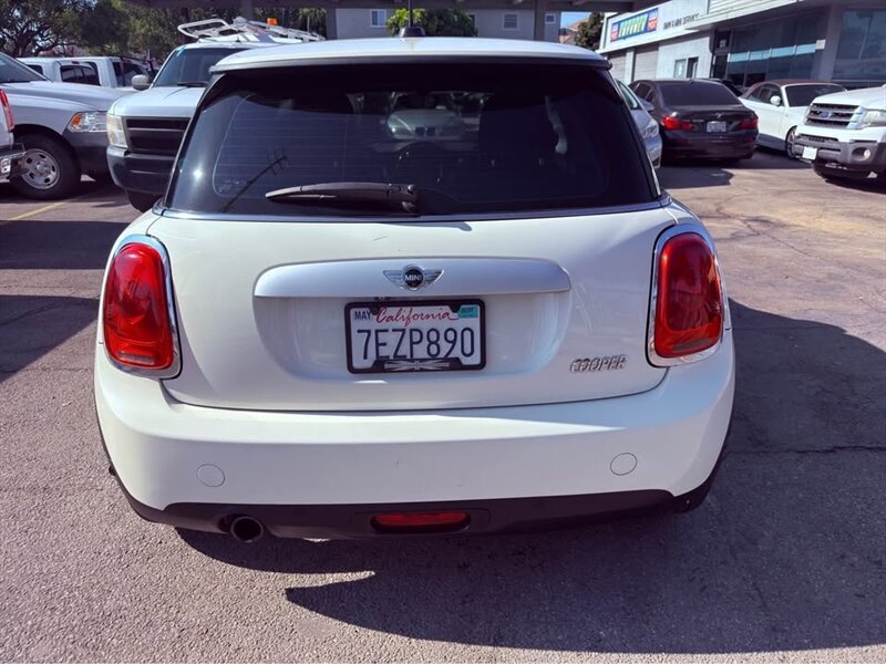 2014 MINI Hardtop Cooper - Photo 6 - Burbank, CA 91505