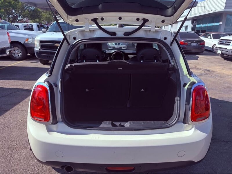 2014 MINI Hardtop Cooper - Photo 7 - Burbank, CA 91505