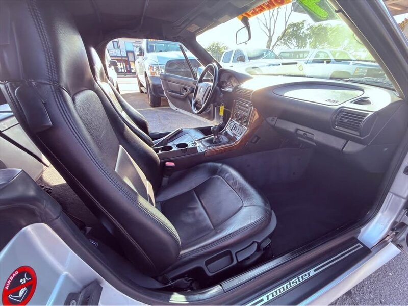 1999 BMW Z3 2.3 - Photo 12 - Burbank, CA 91505