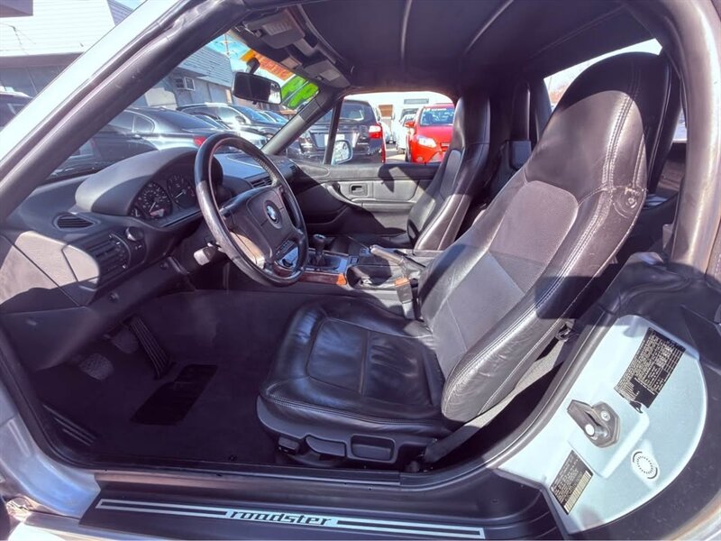 1999 BMW Z3 2.3 - Photo 10 - Burbank, CA 91505