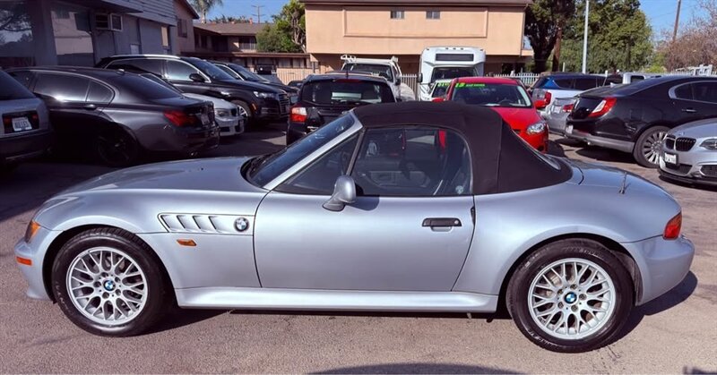 1999 BMW Z3 2.3 - Photo 4 - Burbank, CA 91505