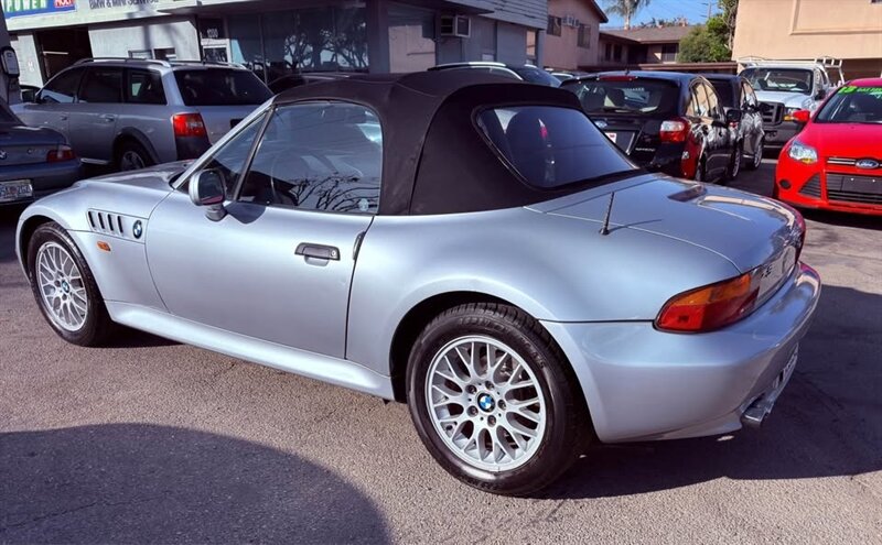 1999 BMW Z3 2.3 - Photo 5 - Burbank, CA 91505