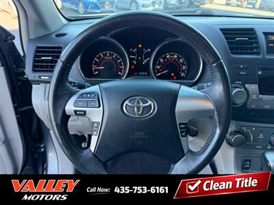 2011 Toyota Highlander   - Photo 15 - North Logan, UT 84341