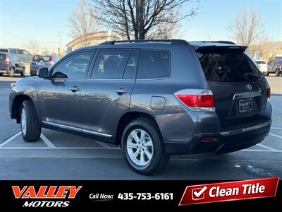2011 Toyota Highlander   - Photo 3 - North Logan, UT 84341