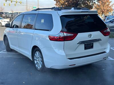 2017 Toyota Sienna Limited Premium 7-Passenger   - Photo 3 - North Logan, UT 84341