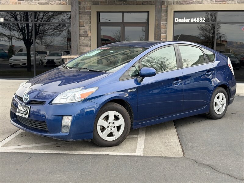 2010 Toyota Prius IV's photo