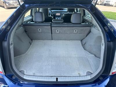 2010 Toyota Prius IV   - Photo 5 - North Logan, UT 84341