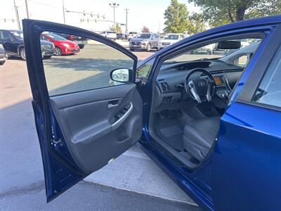 2010 Toyota Prius IV   - Photo 9 - North Logan, UT 84341