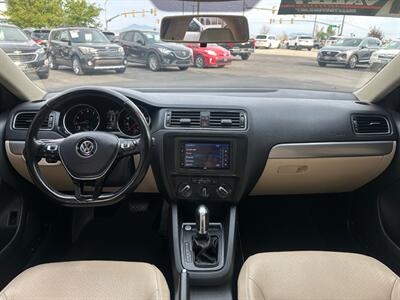 2017 Volkswagen Jetta 1.4T SE   - Photo 10 - North Logan, UT 84341