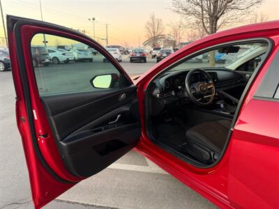 2021 Hyundai ELANTRA SEL   - Photo 8 - North Logan, UT 84341