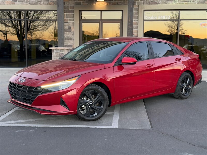 2021 Hyundai ELANTRA SEL   - Photo 1 - North Logan, UT 84341