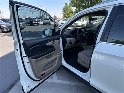 2017 Honda Pilot LX   - Photo 11 - North Logan, UT 84341
