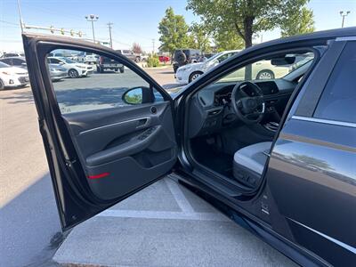 2020 Hyundai SONATA SEL   - Photo 8 - North Logan, UT 84341