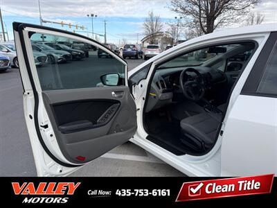 2017 Kia Forte LX   - Photo 8 - North Logan, UT 84341
