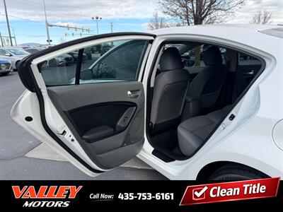 2017 Kia Forte LX   - Photo 6 - North Logan, UT 84341