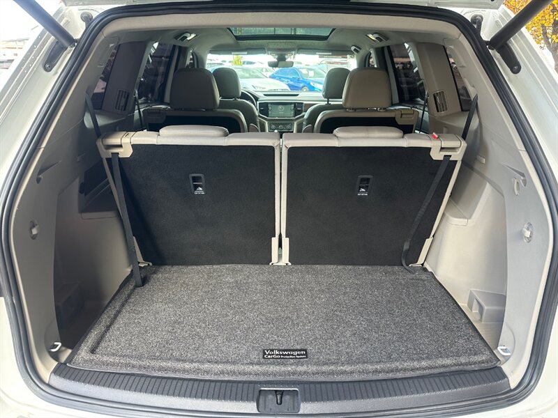 2018 Volkswagen Atlas V6 SEL Premium photo 4