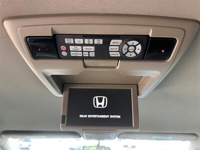 2016 Honda Odyssey SE   - Photo 9 - North Logan, UT 84341