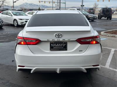 2018 Toyota Camry SE   - Photo 4 - North Logan, UT 84341