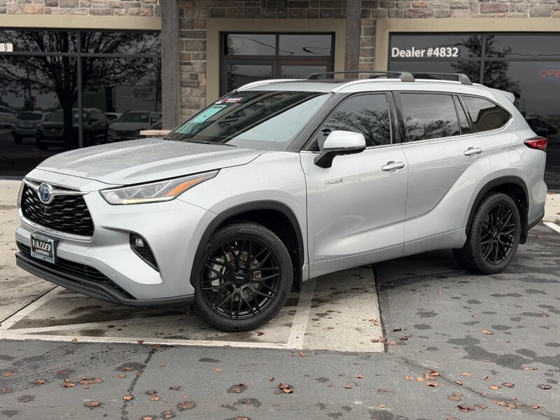 2020 Toyota Highlander Hybrid Limited  