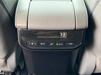 2020 Toyota Highlander Hybrid Limited   - Photo 11 - North Logan, UT 84341