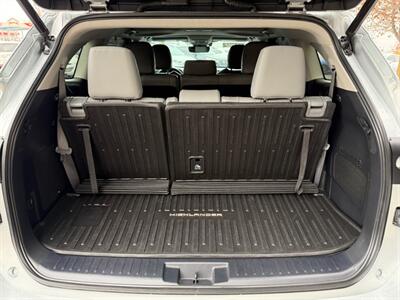 2020 Toyota Highlander Hybrid Limited   - Photo 5 - North Logan, UT 84341