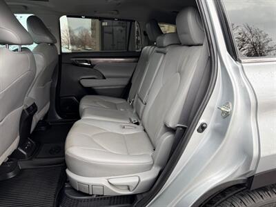 2020 Toyota Highlander Hybrid Limited   - Photo 9 - North Logan, UT 84341