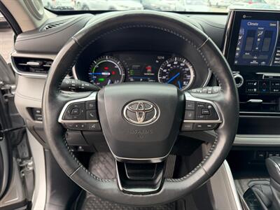 2020 Toyota Highlander Hybrid Limited   - Photo 16 - North Logan, UT 84341