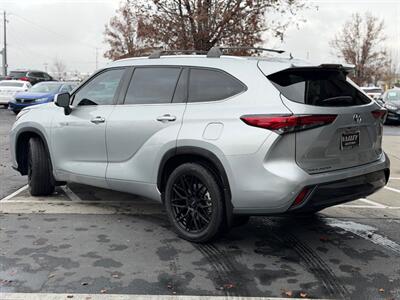 2020 Toyota Highlander Hybrid Limited   - Photo 3 - North Logan, UT 84341