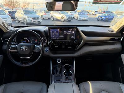 2020 Toyota Highlander Hybrid Limited   - Photo 14 - North Logan, UT 84341