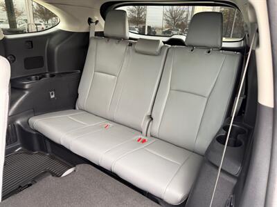 2020 Toyota Highlander Hybrid Limited   - Photo 10 - North Logan, UT 84341